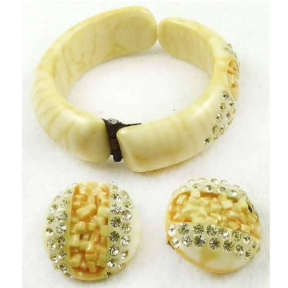 Yellow Plastic Clamper Bracelet Set - Picture 2 of 3